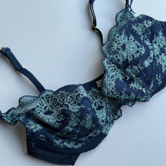 Vogue Lace Bra - Teal and Navy - Picture 2 of 5